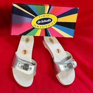 Dr. School’s Sandals Size 7. new in box never worn. White silver shoes
